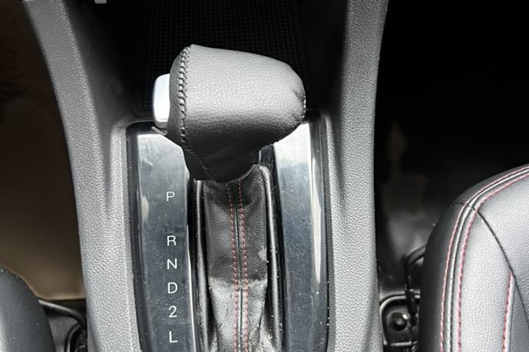 Used Karry K60 2017 1.5L Automatic Luxury Model Gear Lever