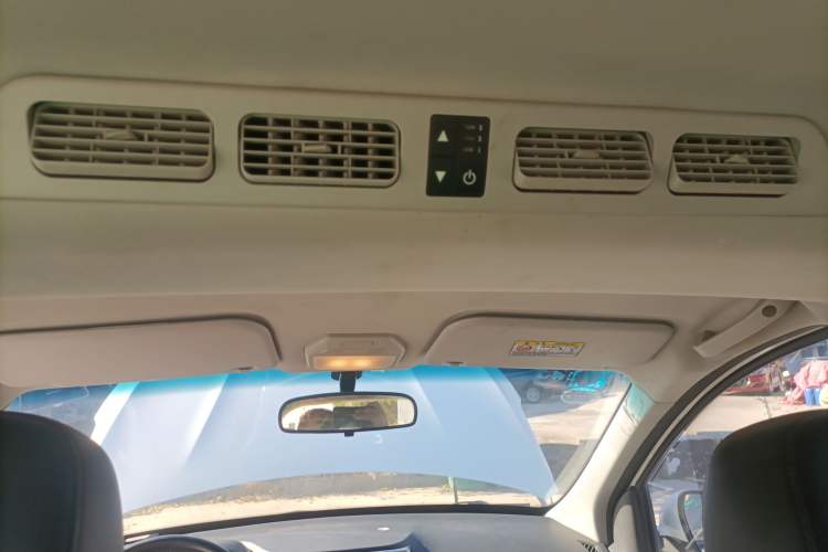 Used Karry K60 2017 1.5L Manual Flagship Model Headliner