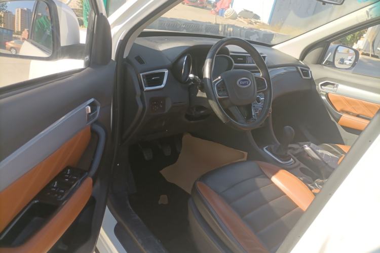 Used Karry K60 2017 1.5L Manual Flagship Model Interior 3