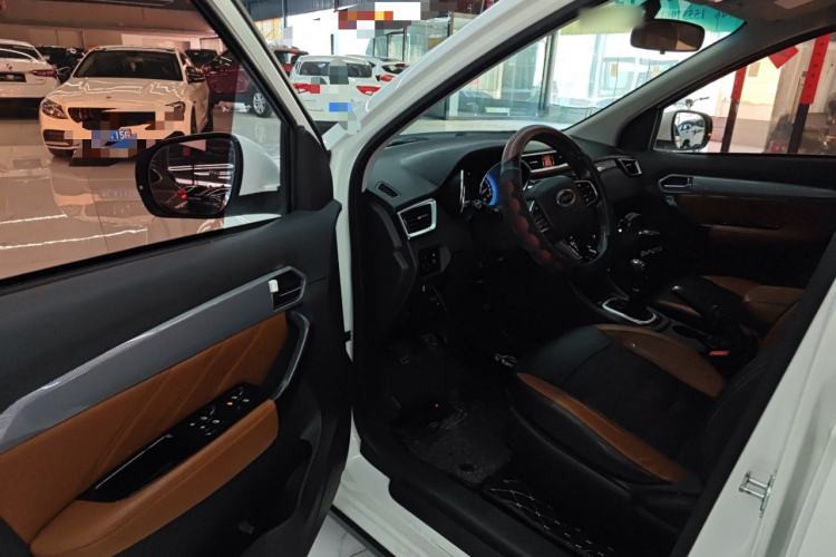 Used Karry K60 2017 1.5L Manual Flagship Model Interior 3
