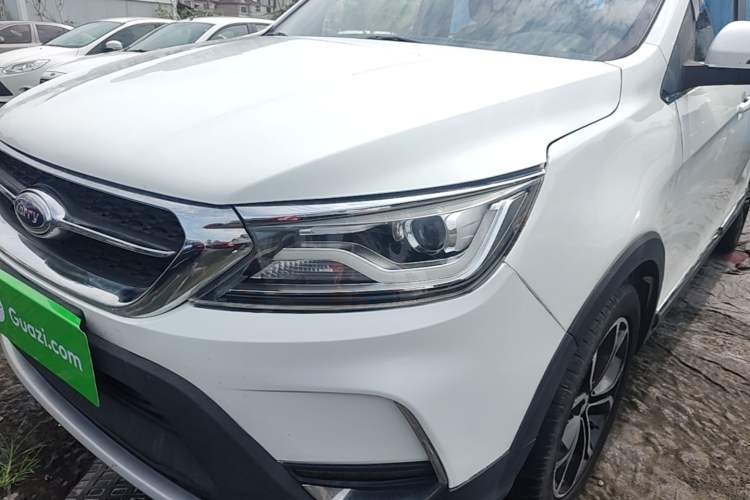 Used Karry K60 2017 1.5L Manual Flagship Model Left Front Headlight