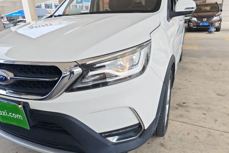 Used Karry K60 2017 1.5L Automatic Luxury Model Left Front Headlight
