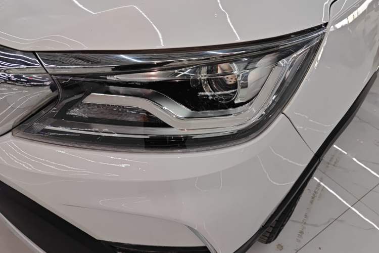 Used Karry K60 2017 1.5L Manual Flagship Model Left Front Headlight