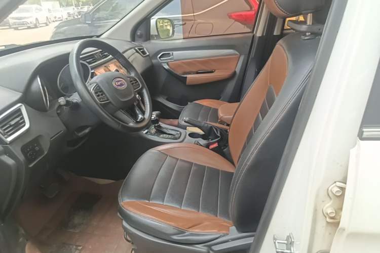 Used Karry K60 2017 1.5L Automatic Flagship Model Left Front Seat