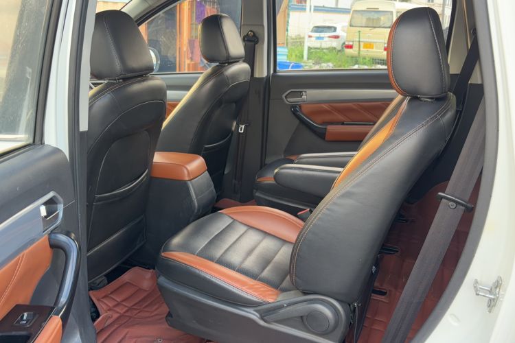 Used Karry K60 2017 1.5L Manual Flagship Model Left Rear Seat