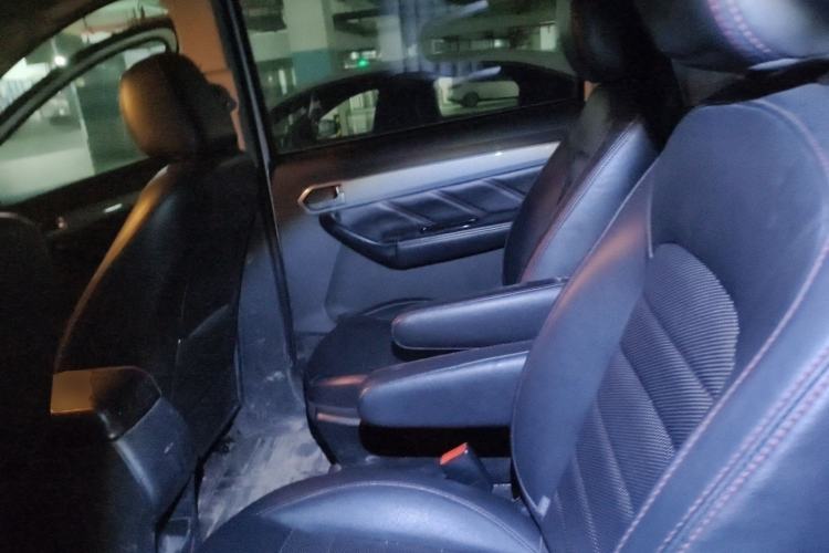 Used Karry K60 2017 1.5L Manual Flagship Model Left Rear Seat