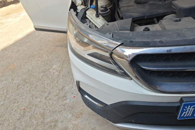 Used Karry K60 2017 1.5L Manual Flagship Model Right Front Headlight