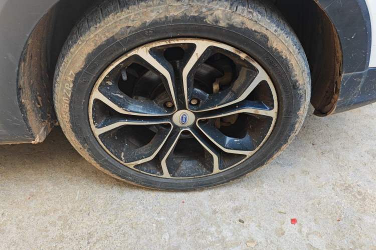 Used Karry K60 2017 1.5L Manual Flagship Model Right Front Wheel Hub