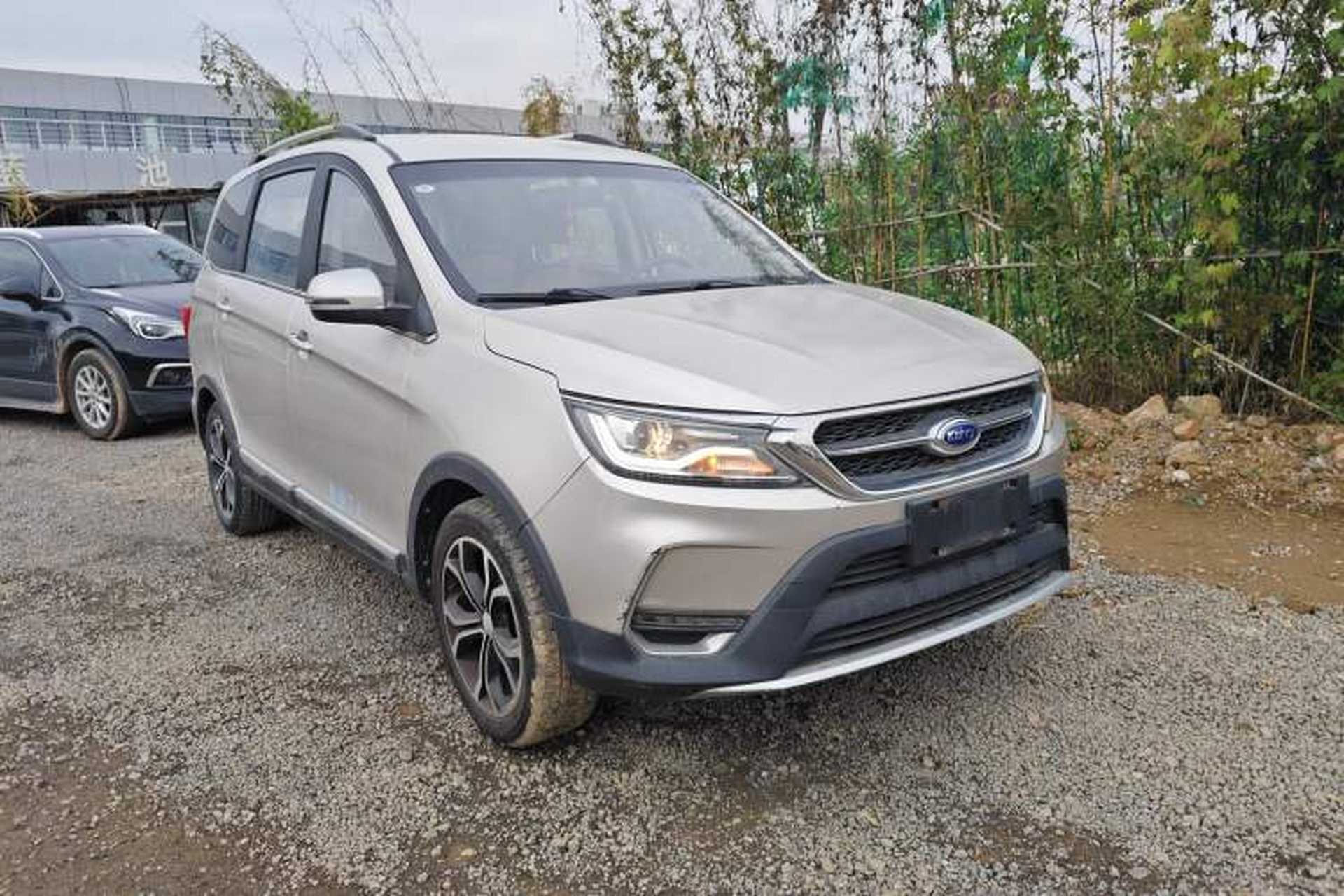 Used Karry K60 2017 1.5L Manual Flagship Model Front Right 45 Deg