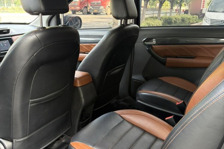 Used Karry K60 2018 1.5L Manual ESP Version Interior 3