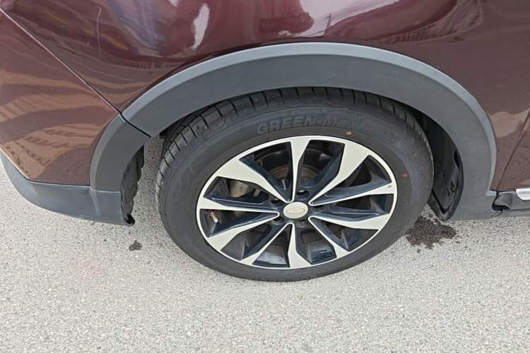 Used Karry K60 2018 1.5L Automatic with Sunroof Left Front Wheel Hub