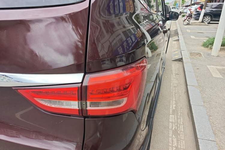 Used Karry K60 2018 1.5L Automatic with Sunroof Right Rear Taillight