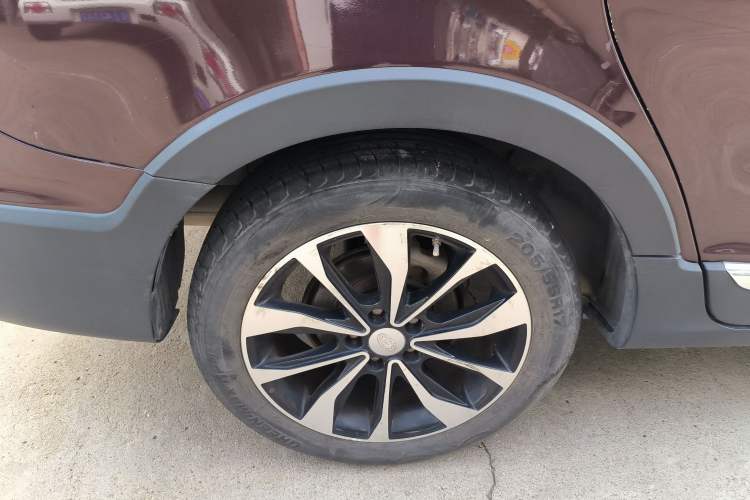Used Karry K60 2018 1.5L Manual Sunroof Version Right Rear Wheel Hub