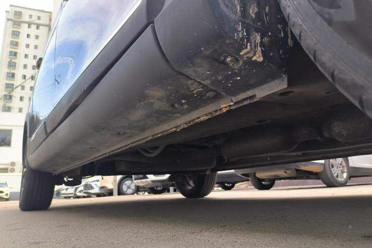 Used Karry K60 2018 1.5L Manual Sunroof Version Right Side Sill