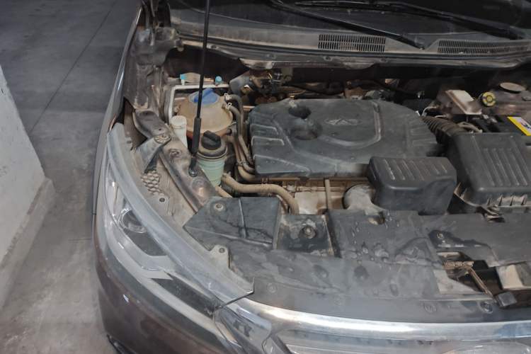 Used Karry K60  Engine Bay Right