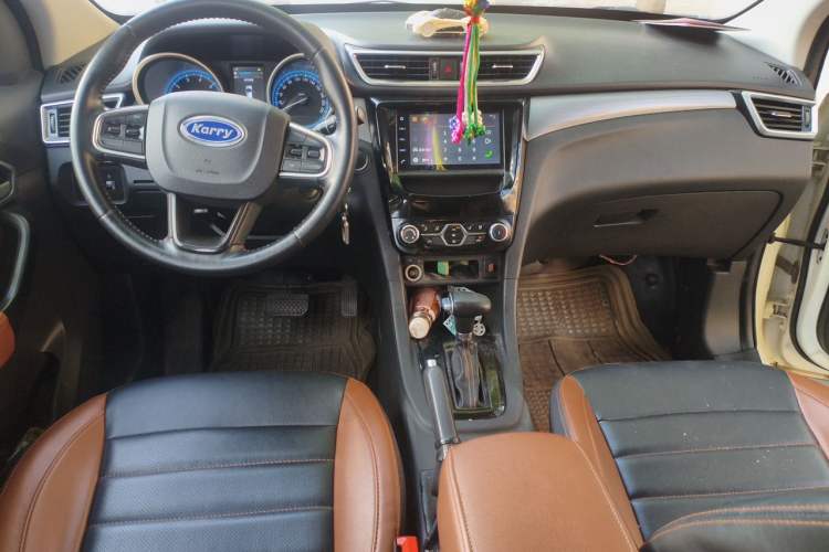 Used Karry K60 2018 1.5L Automatic Luxury Model Center Console