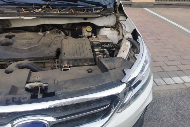 Used Karry K60 2018 1.5L Automatic Luxury Model Engine Bay Left