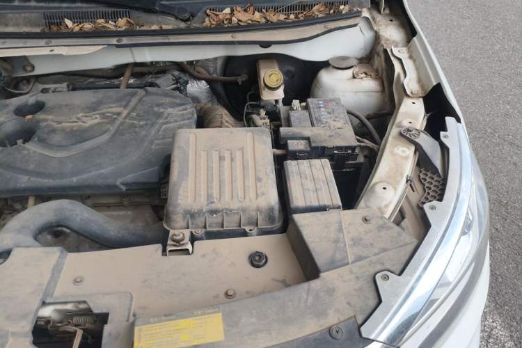 Used Karry K60 2018 1.5L Automatic Luxury Model Engine Bay Left