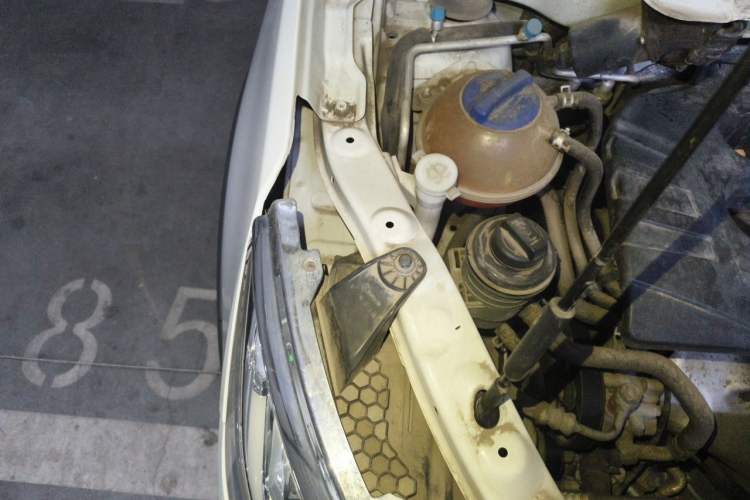 Used Karry K60  Engine Bay Right
