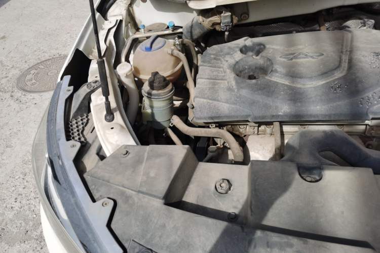 Used Karry K60  Engine Bay Right
