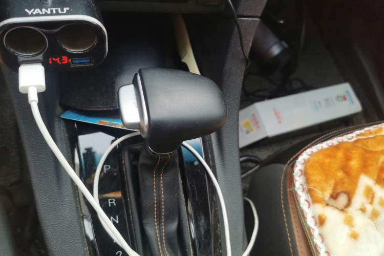 Used Karry K60 2018 1.5L Automatic Luxury Model Gear Lever