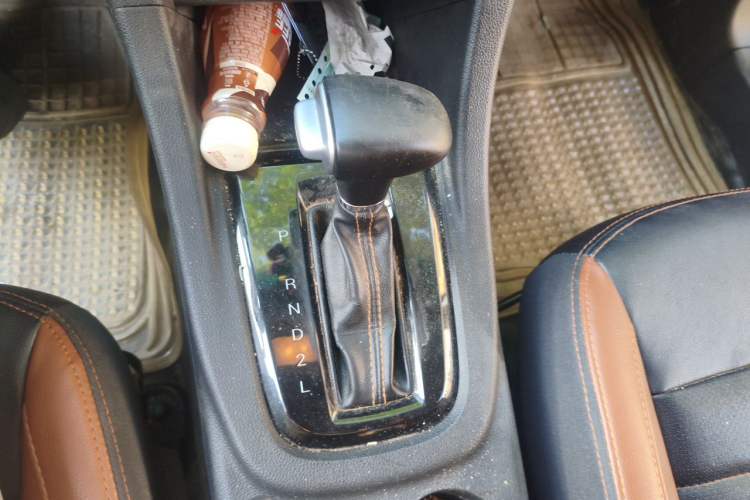 Used Karry K60 2018 1.5L Automatic Luxury Model Gear Lever