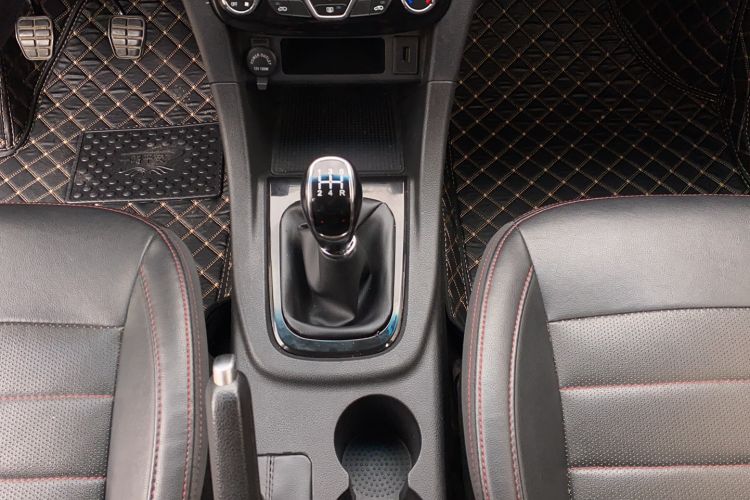 Used Karry K60 2018 1.5T Manual Luxury Model Gear Lever