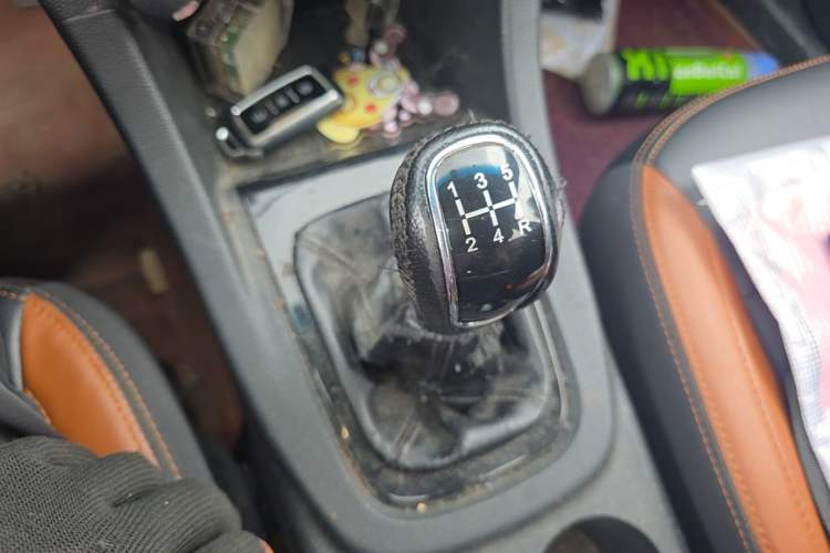 Used Karry K60 2018 1.5T Manual Flagship Model Gear Lever