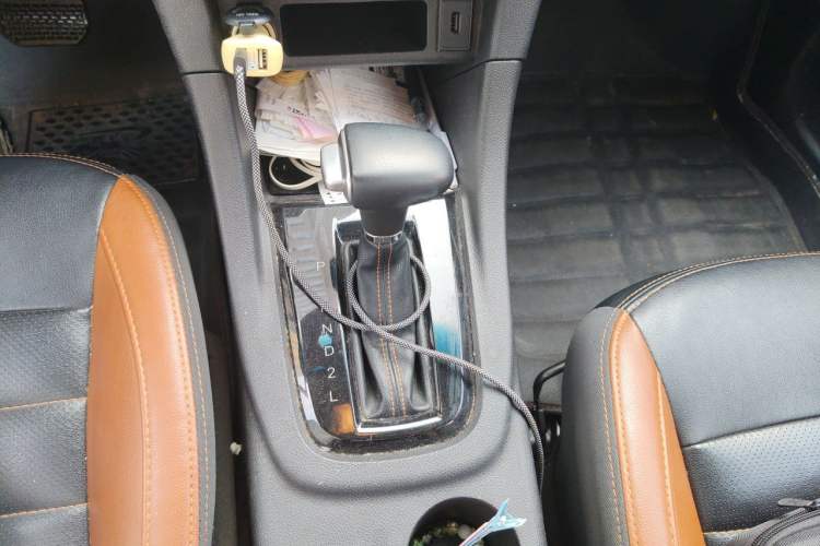 Used Karry K60 2018 1.5L Automatic Luxury Model Gear Lever