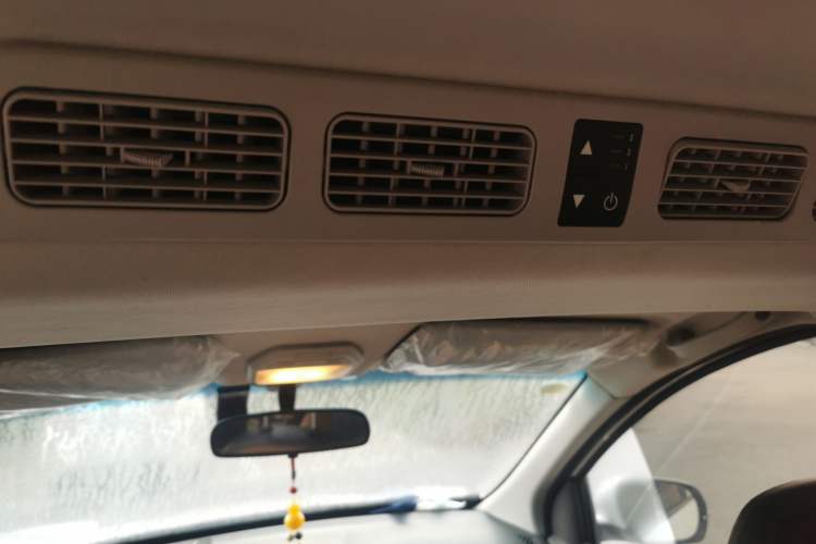 Used Karry K60 2018 1.5L Automatic Luxury Model Headliner