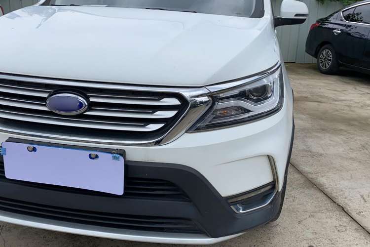 Used Karry K60 2018 1.5T Manual Luxury Model Left Front Headlight