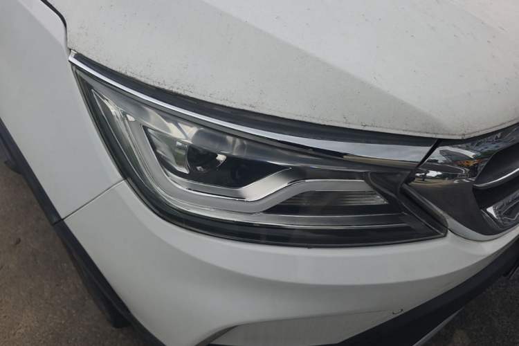 Used Karry K60 2018 1.5T Manual Flagship Model Right Front Headlight