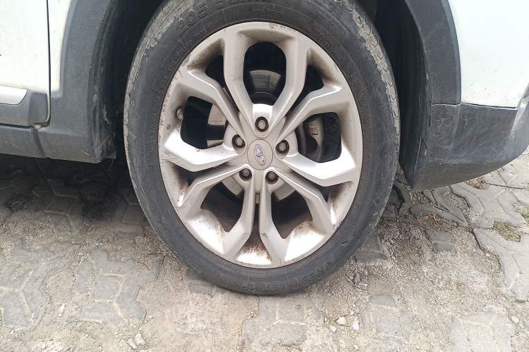 Used Karry K60  Right Front Wheel Hub