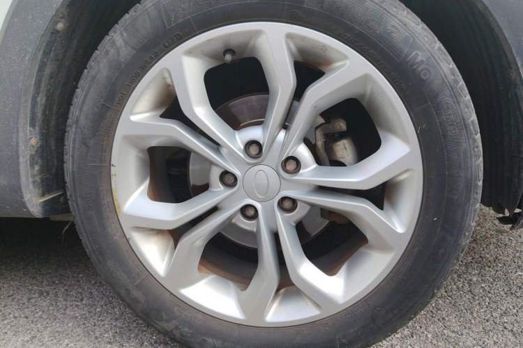 Used Karry K60 2018 1.5L Automatic Luxury Model Right Front Wheel Hub