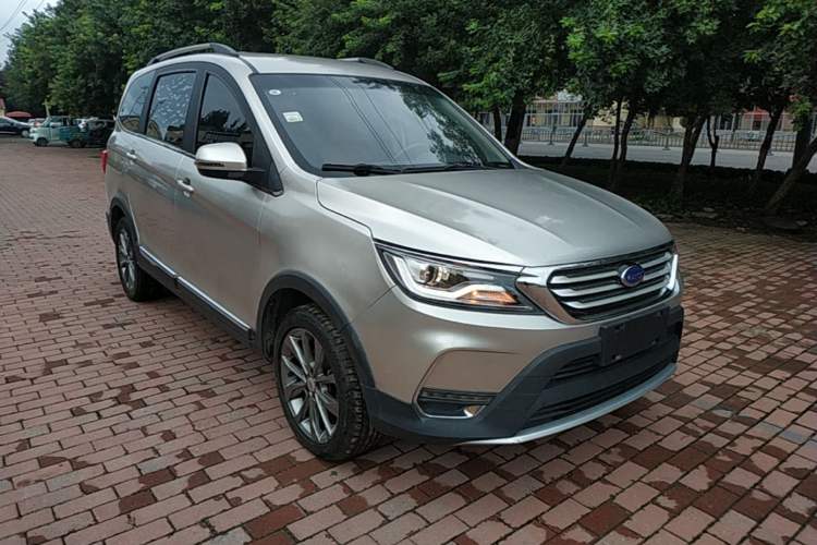 Used Karry K60 2018 1.5T Manual Luxury Model Front Right 45 Deg