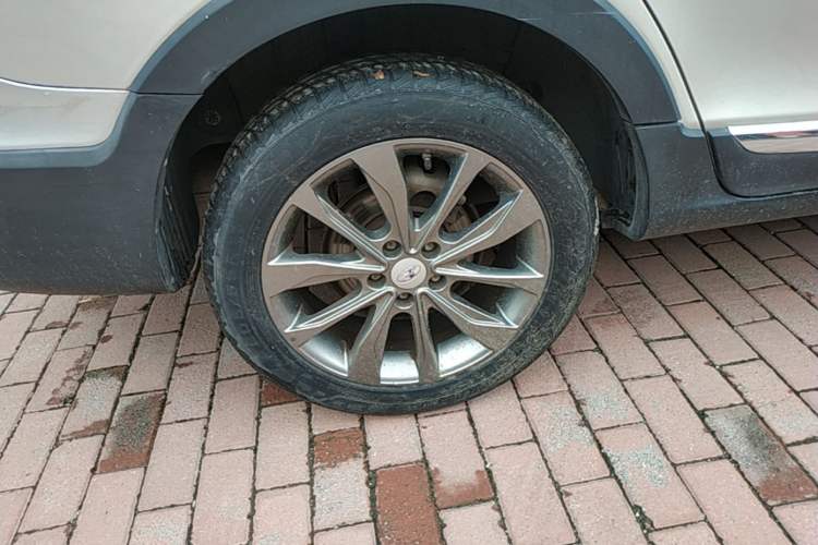 Used Karry K60 2018 1.5T Manual Luxury Model Right Rear Wheel Hub