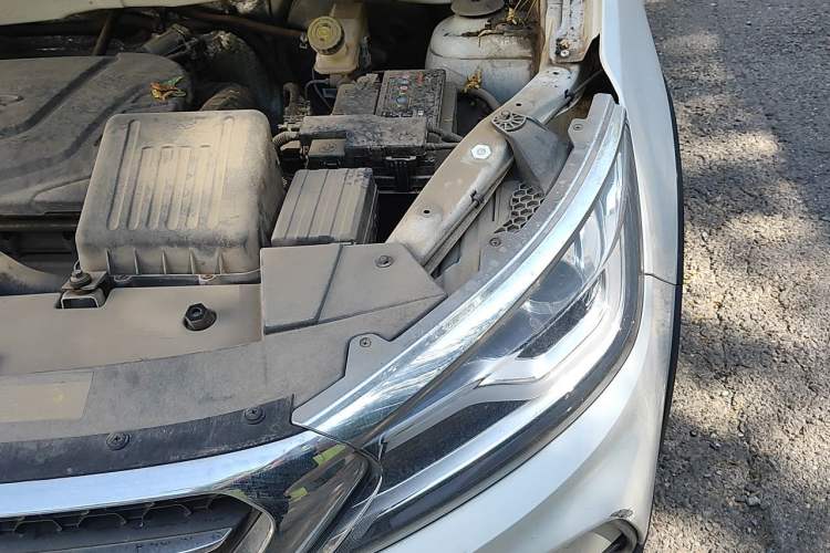 Used Karry K60  Engine Bay Left