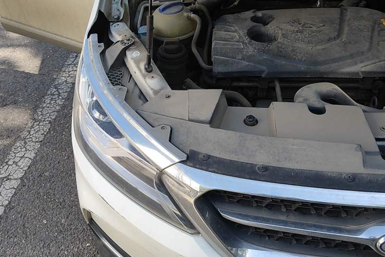 Used Karry K60  Engine Bay Right
