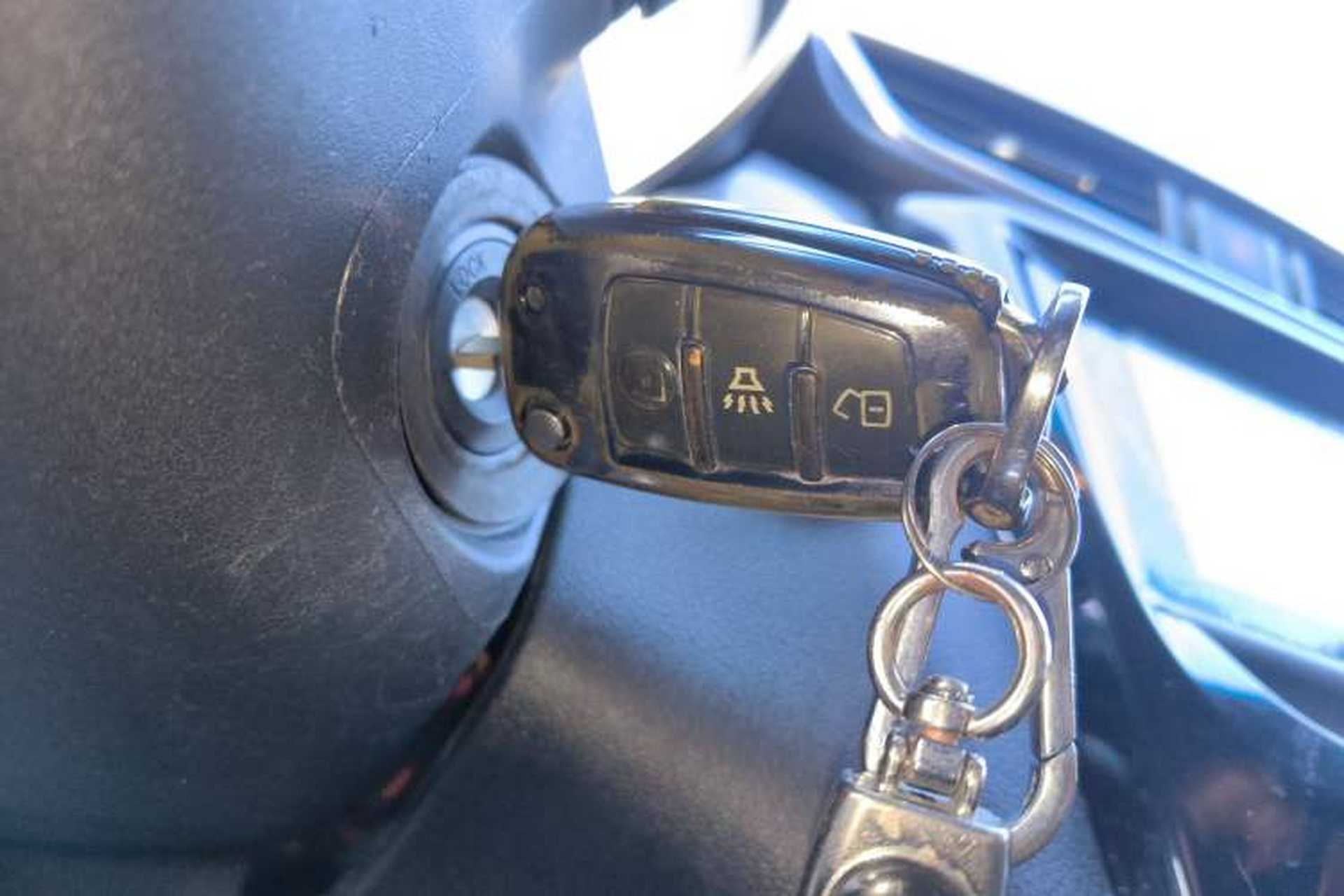 Used Karry K60 2019 K60S 1.5L Manual Flagship Model Interior 1