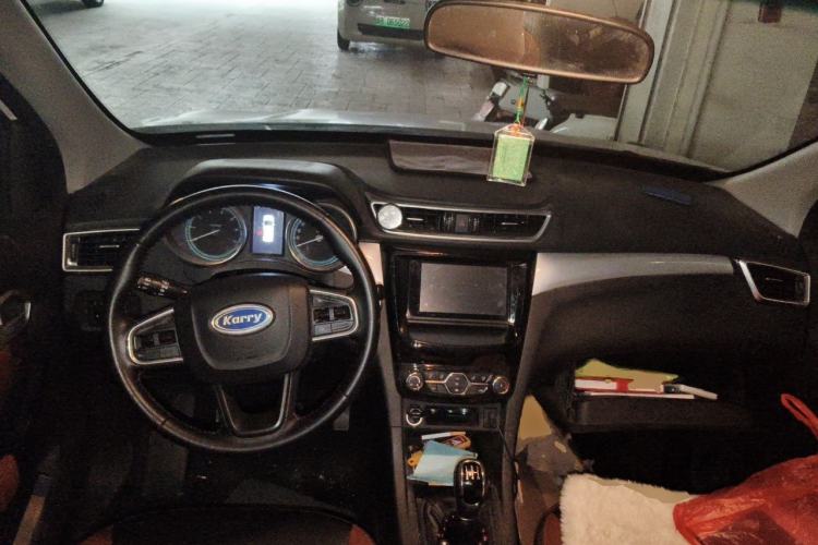 Used Karry K60 2020 1.5T Manual Luxury Version Center Console