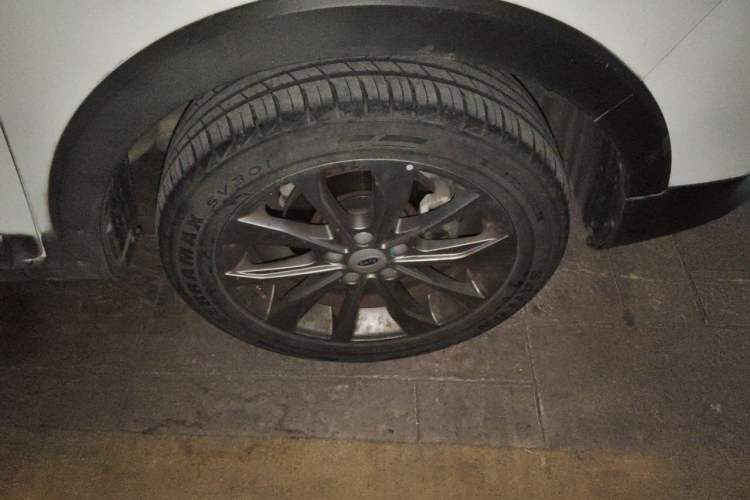 Used Karry K60 2020 1.5T Manual Luxury Version Right Front Wheel Hub