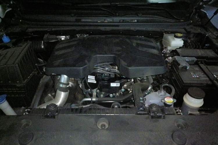 Used Karry K60  Engine Bay