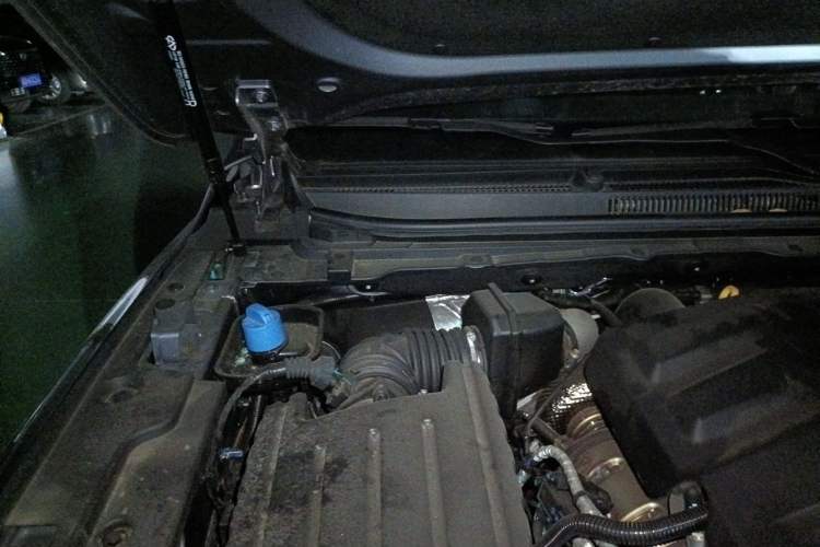 Used Karry K60  Engine Bay Right