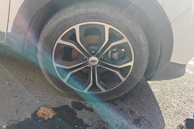 Used Karry K60EV 2018 V-Series Model Right Front Wheel Hub