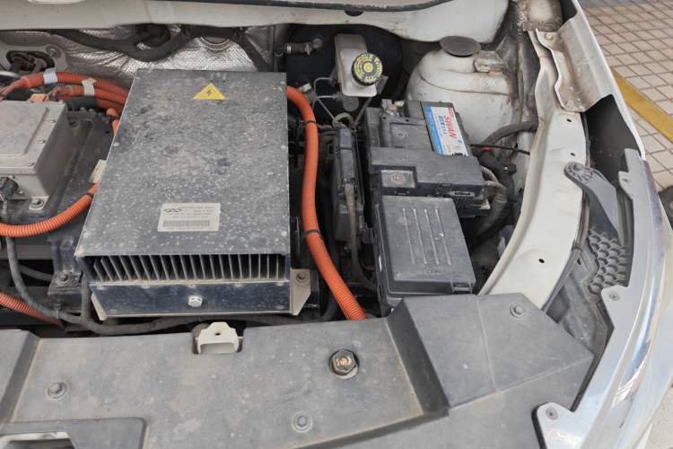 Used Karry K60EV 2019 351 Luxury Version Engine Bay Left