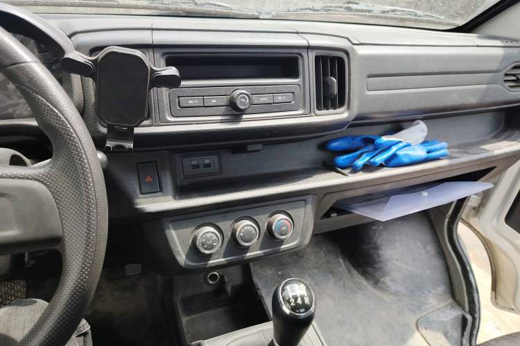 Used Karry X6 2022 1.6L Standard Single-Row Crew Cab DAM16KR Audio And AC Panel