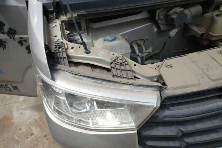 Used Karry X6 2022 1.6L Standard Single-Row Crew Cab DAM16KR Engine Bay Right