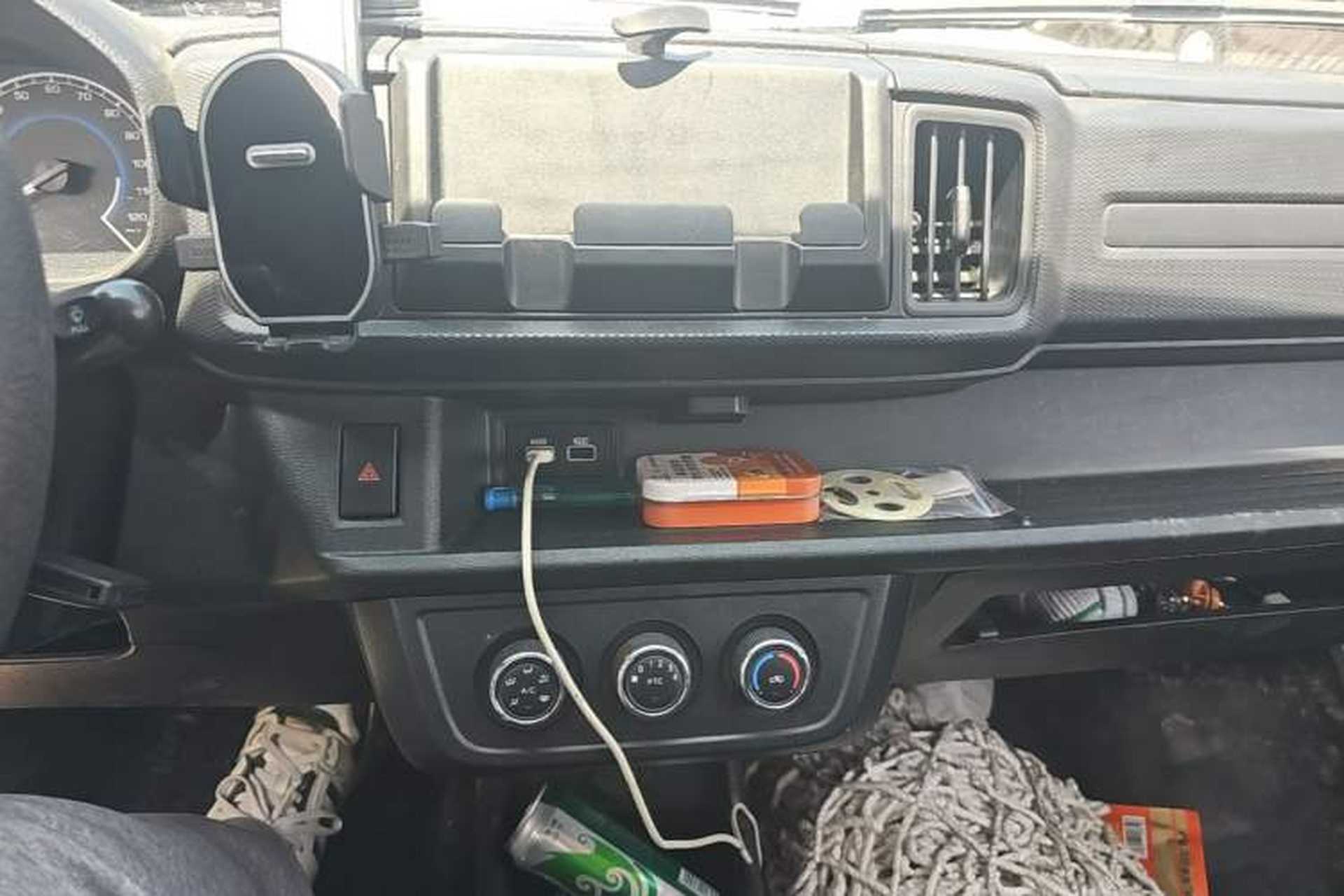 Used Karry Xiaoxiang EV 2023 Panel Van Luxury Version 55.7 kWh Audio And AC Panel
