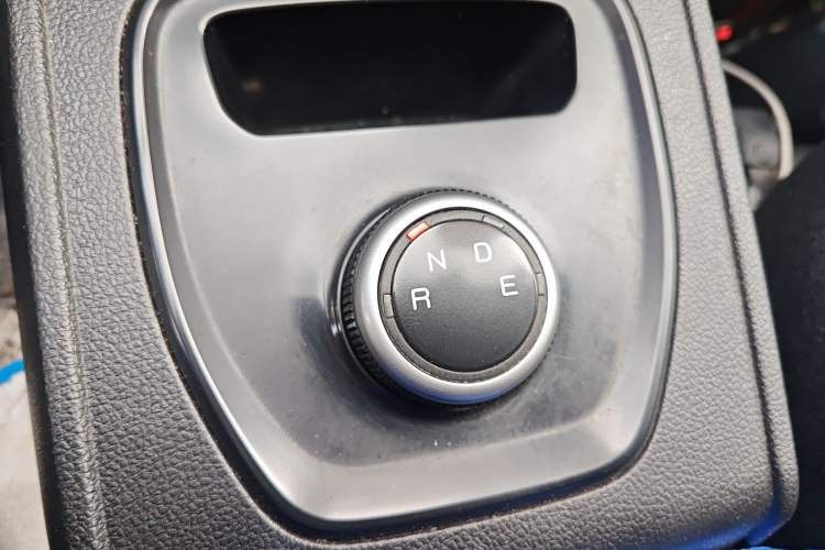 Used Karry Xiaoxiang EV 2023 Youth Edition Cargo Truck 41.86 kWh Gear Lever