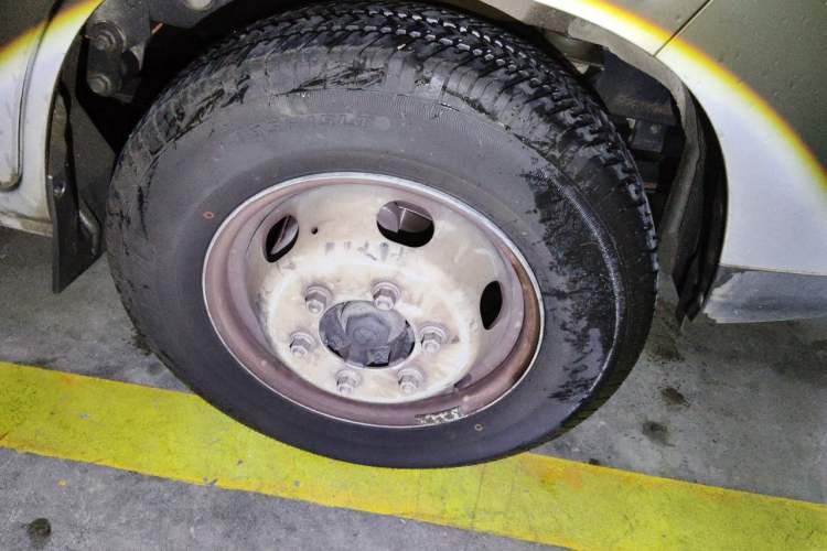 Used Karry Xiaoxiang EV 2023 Panel Van Luxury Version 55.7 kWh Right Front Wheel Hub